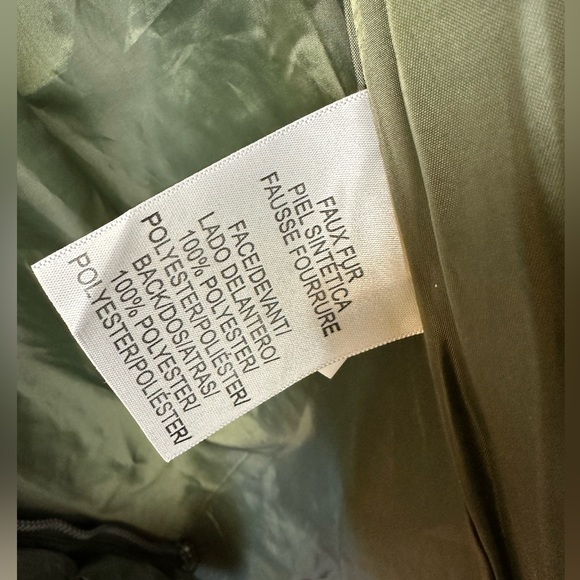 Sage Green Puffer Jacket - Picture 8 of 9